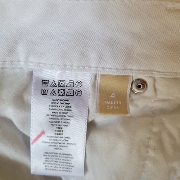 Michael Kors white denim jeans, size 4, inseam 32 inches long - Picture 6 of 7